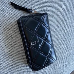 Marc Jacobs Black Quilted Softshot Wallet